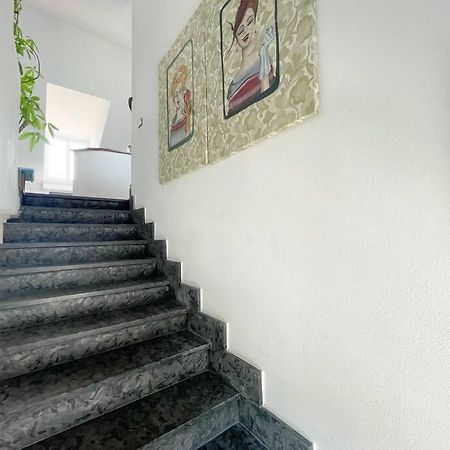سافونا Elegante Appartamento 100 Mq Parcheggio - Wi Fi المظهر الخارجي الصورة